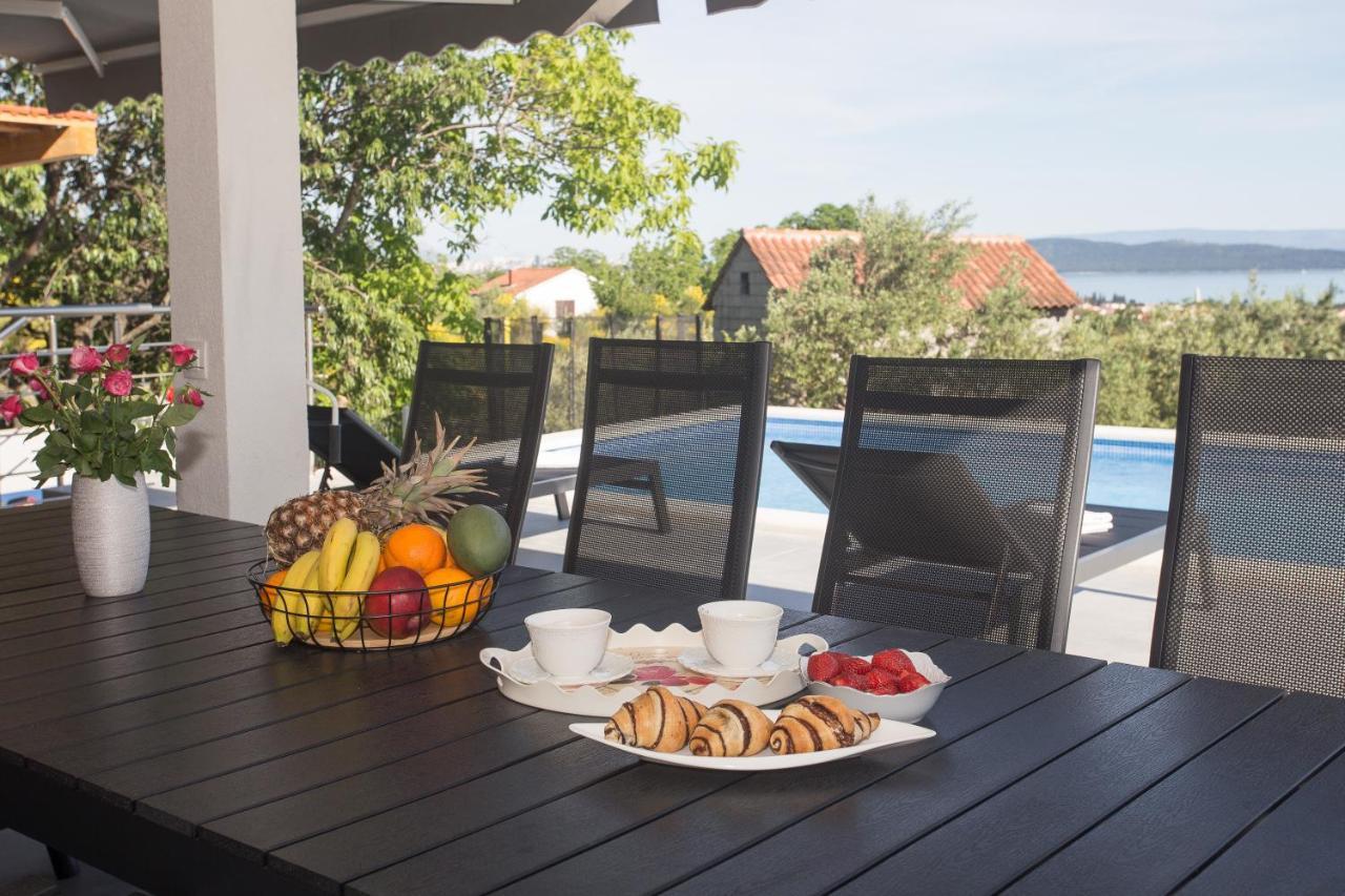 Villa Ivano With Sea&Mountain View Kastel Stari Exterior photo